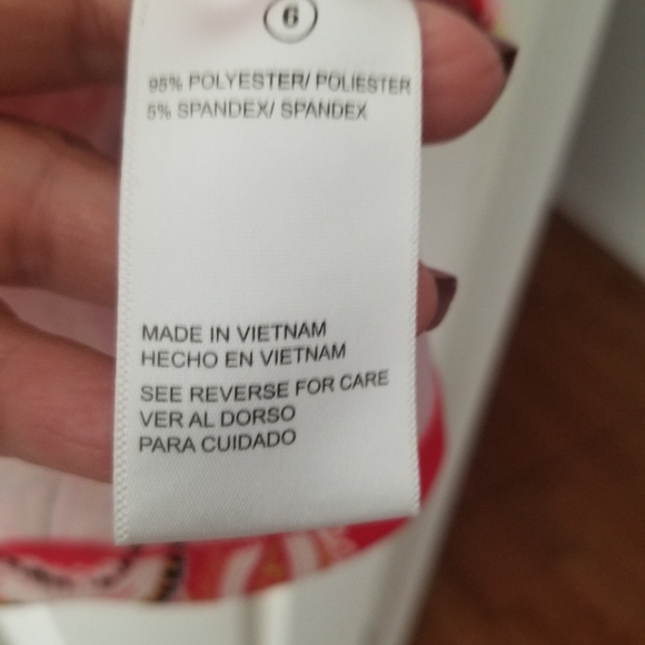 Dress - Picture 3 of 3